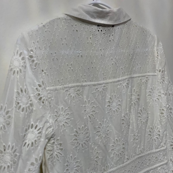 Lace Dress - Long Sleeves - Picture 7 of 10